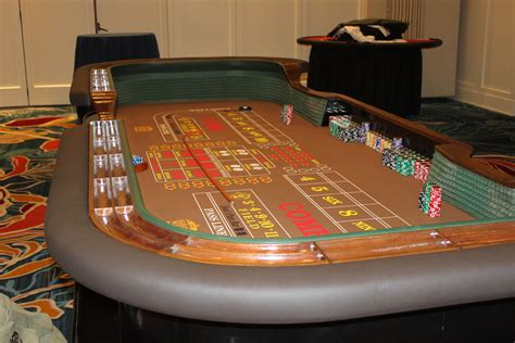 online casino craps table